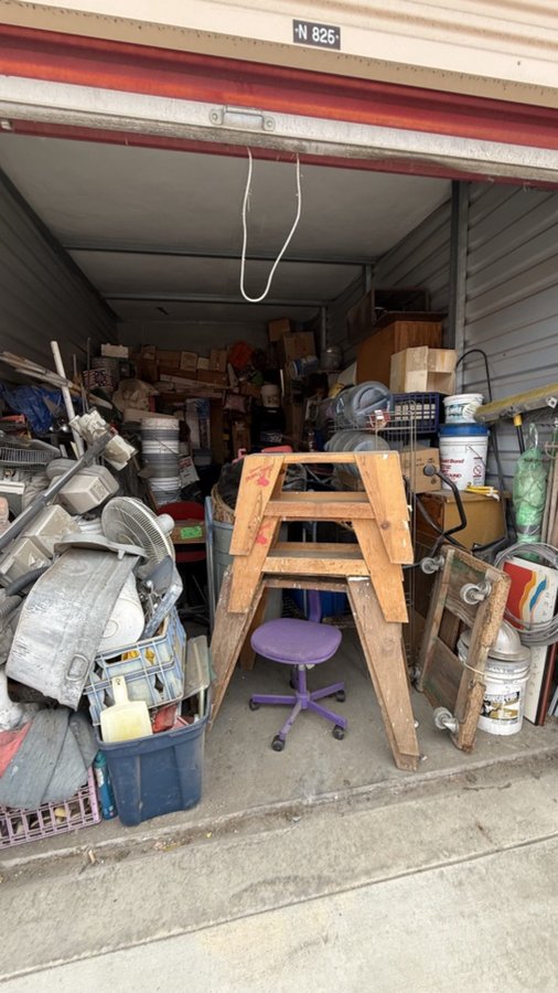 10 x 20 storage unit in Moreno Valley, CA