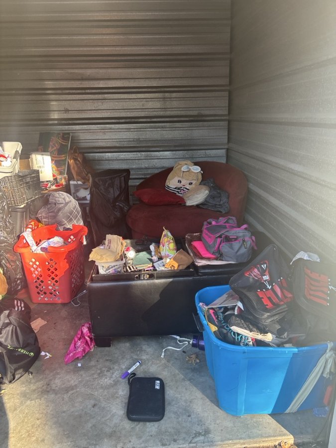 10 x 10 storage unit in Saint Ann, MO