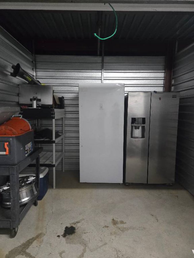 20 x 10 storage unit in Las Vegas, NV