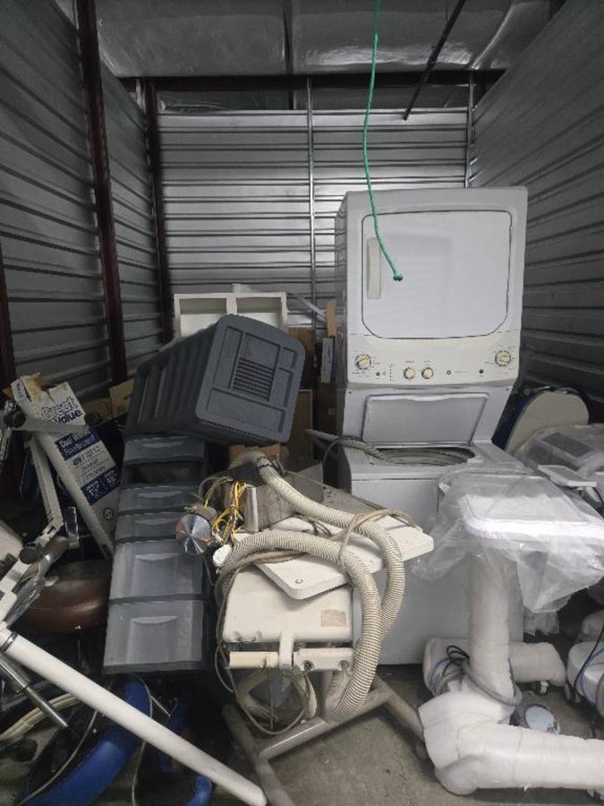 10 x 15 storage unit in Las Vegas, NV