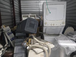 10 x 15 storage unit in Las Vegas, NV