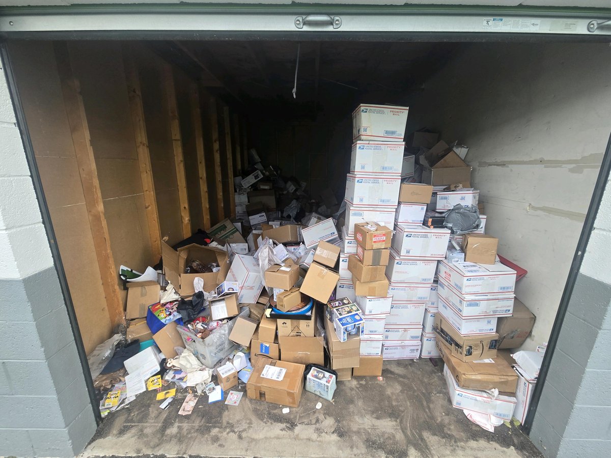 10 x 18 storage unit in Albuquerque, NM