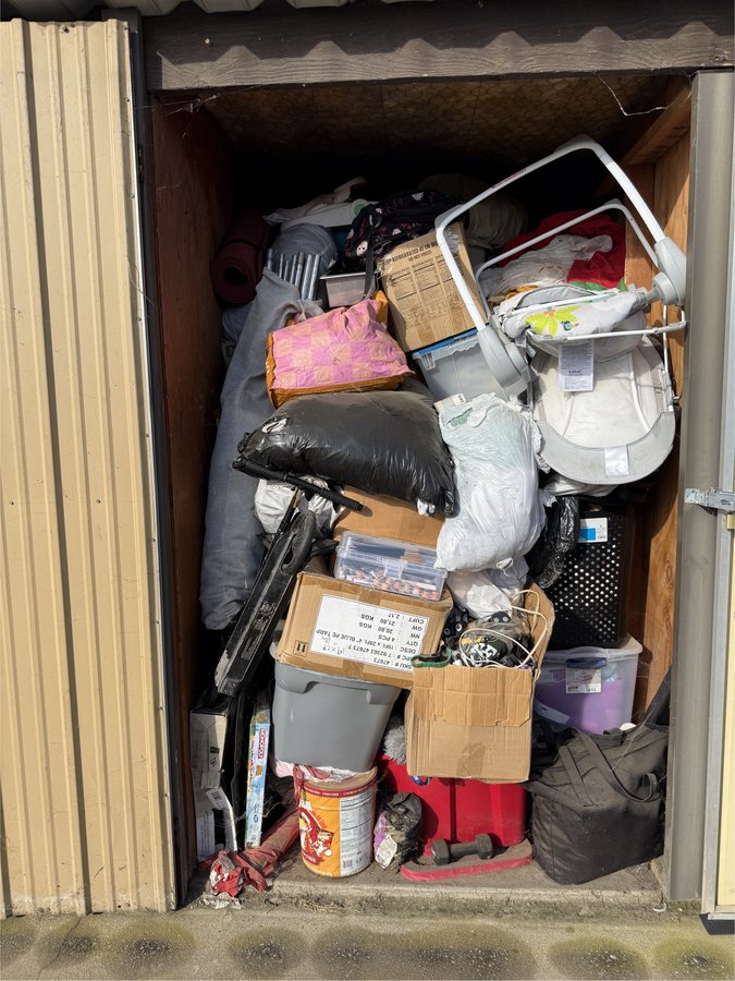 5 x 5 storage unit in Fresno, CA