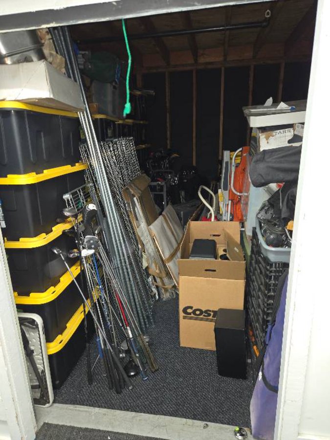 10 x 12 storage unit in Richmond, CA