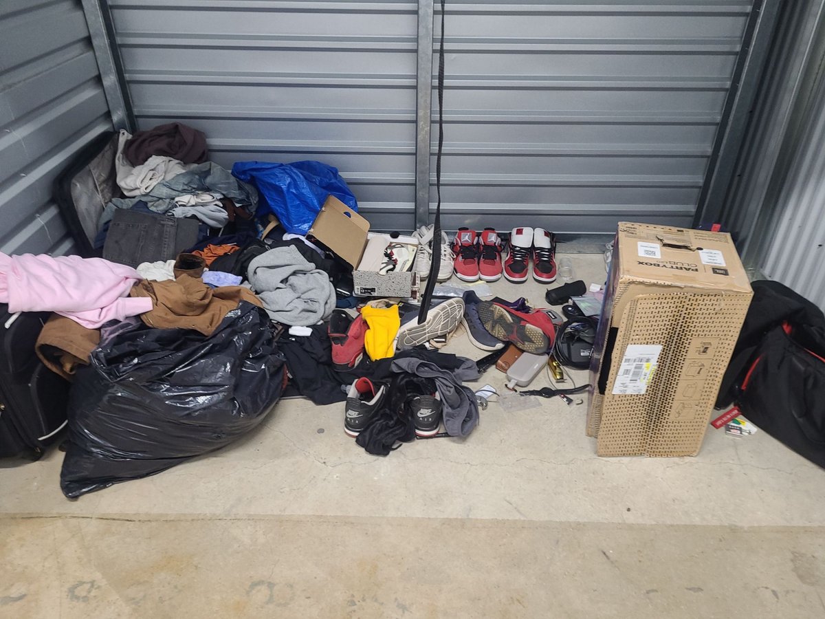 10 x 6 storage unit in Portland, OR