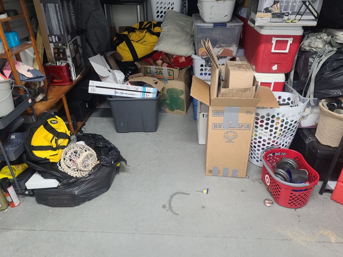 10 x 10 storage unit in Portland, OR
