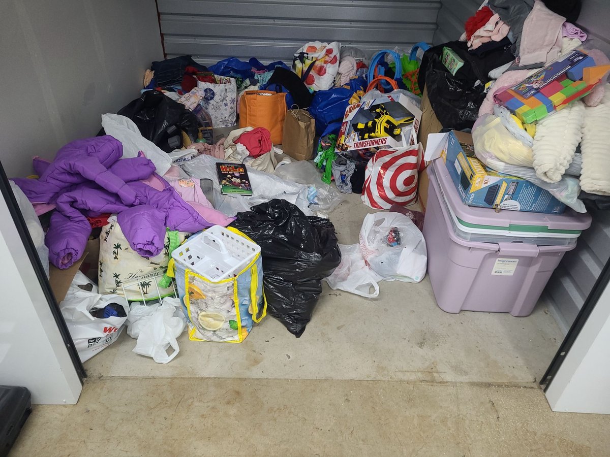 7 x 10 storage unit in Portland, OR