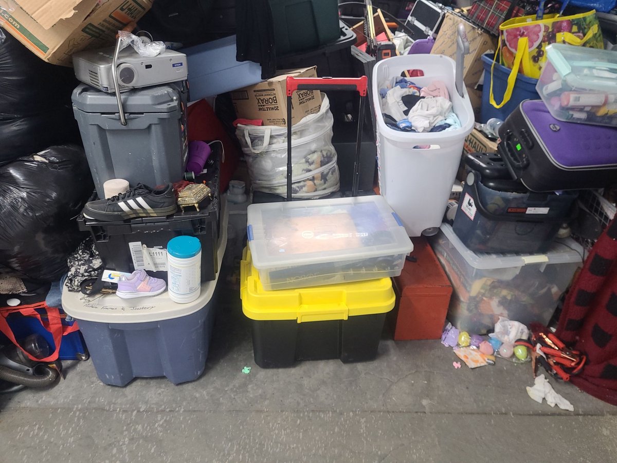 10 x 15 storage unit in Portland, OR