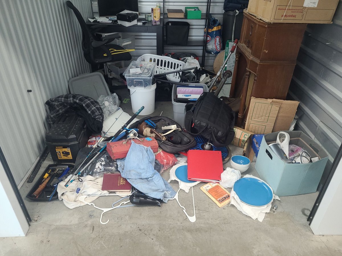 8 x 10 storage unit in Portland, OR