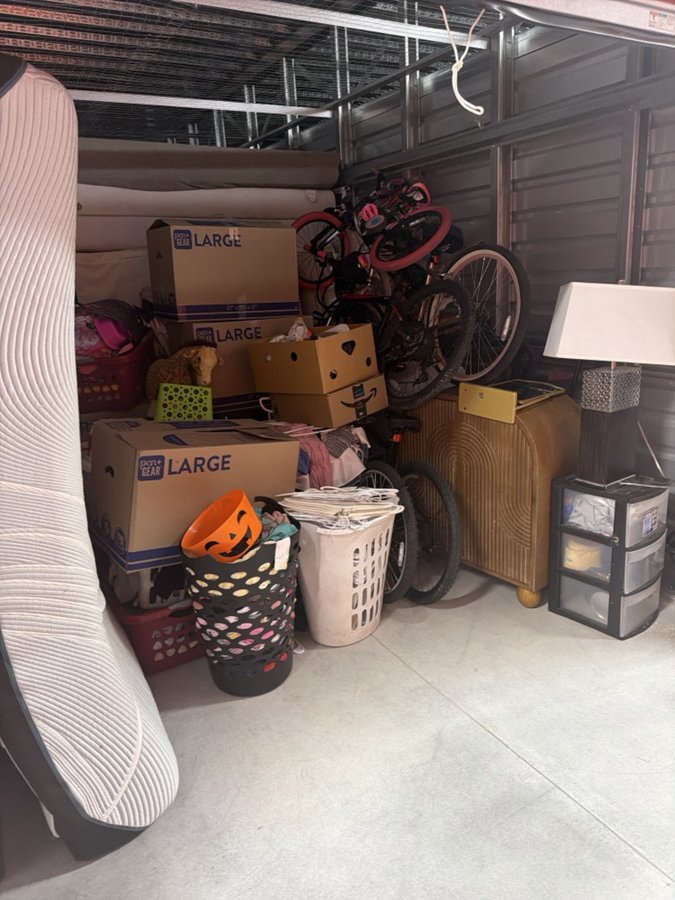 10 x 15 storage unit in Colorado Springs, CO