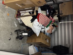 8 x 13 storage unit in Long Beach, CA