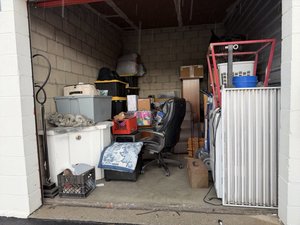 10 x 15 storage unit in Wilmington, CA