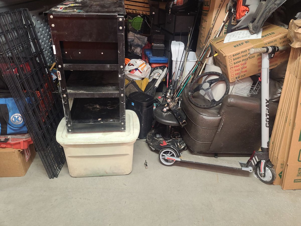10 x 15 storage unit in Portland               , OR