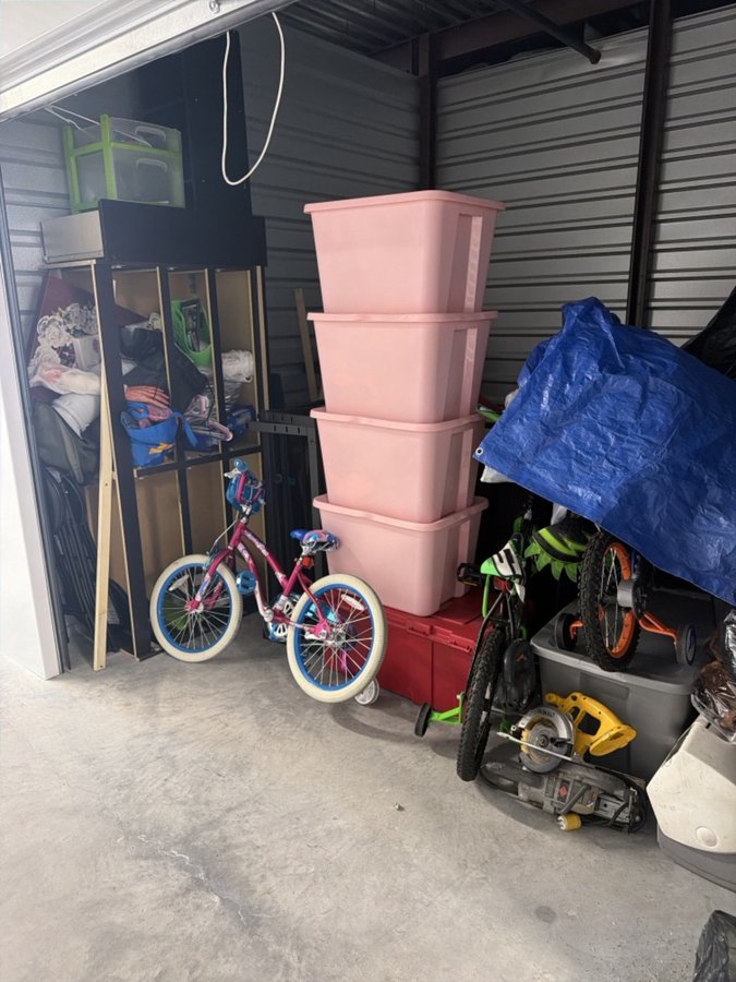 10 x 10 storage unit in Colorado Springs, CO