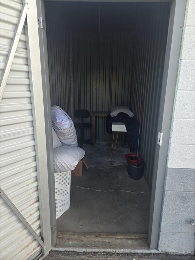 5 x 10 storage unit in Phoenix, AZ
