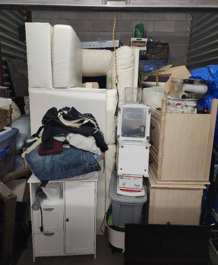 10 x 9 storage unit in Las Vegas, NV