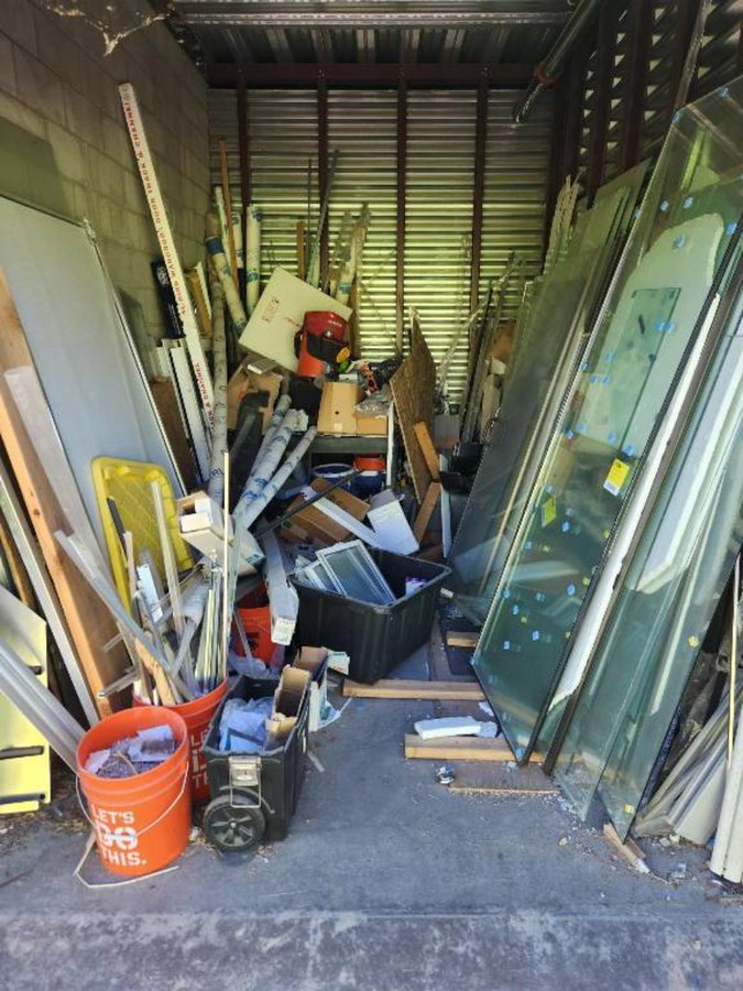 10 x 15 storage unit in Las Vegas, NV