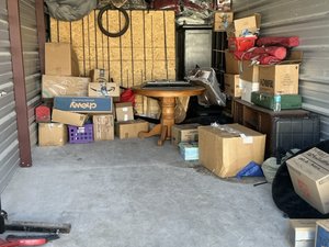 10 x 20 storage unit in Los Lunas, NM