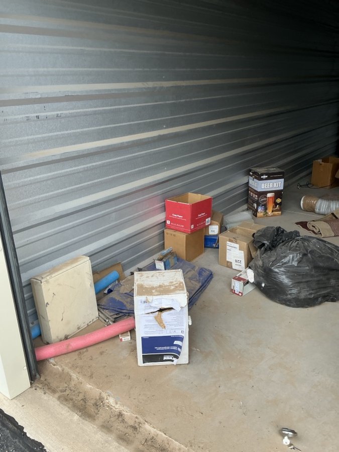 10 x 20 storage unit in Los Lunas, NM