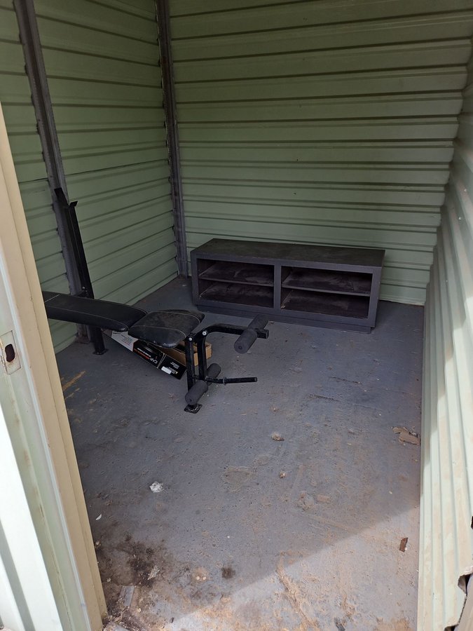 7 x 10 storage unit in Albuquerque, NM