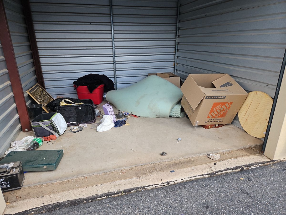 10 x 10 storage unit in Albuquerque, NM