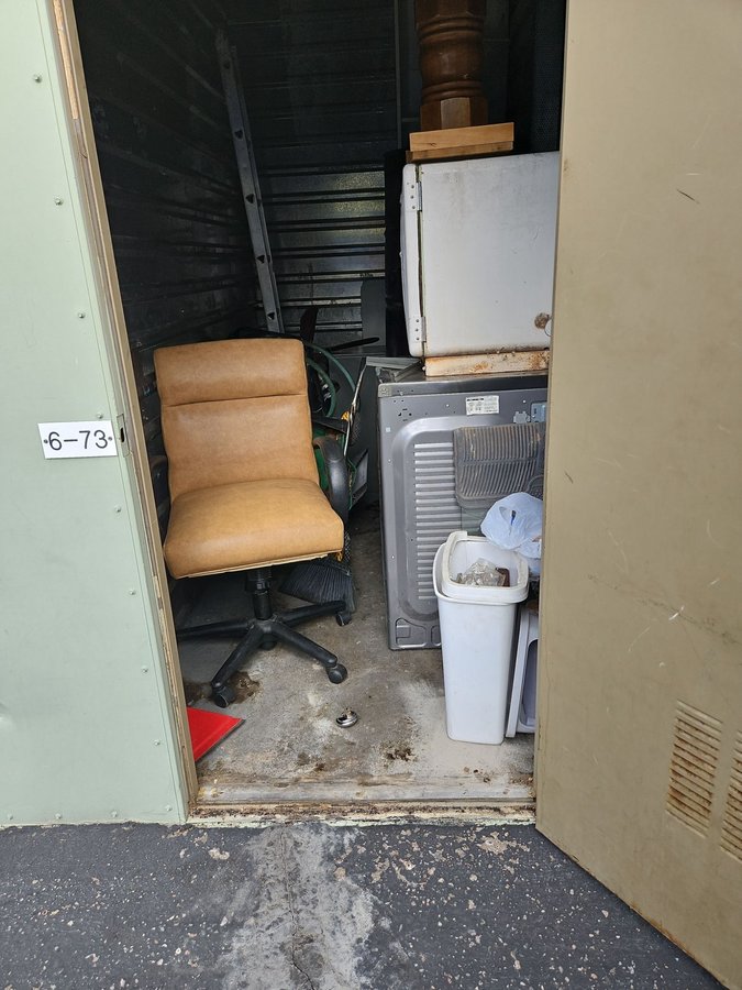 5 x 10 storage unit in Albuquerque, NM