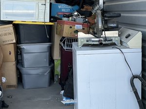 10 x 10 storage unit in Bernalillo, NM