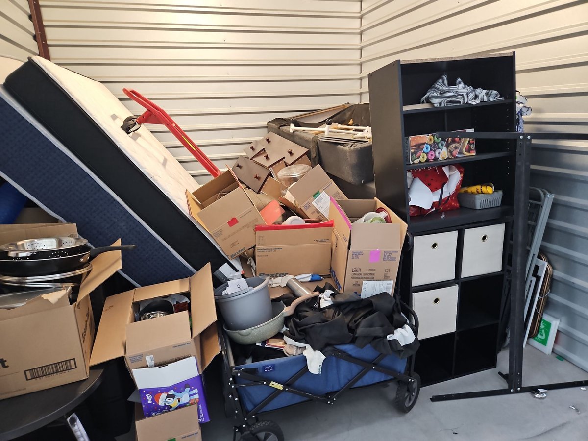 10 x 10 storage unit in Albuquerque, NM