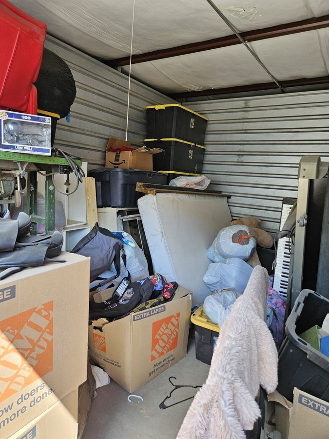 10 x 15 storage unit in Albuquerque, NM
