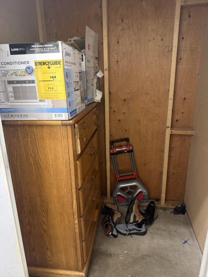 5 x 5 storage unit in Colorado Springs, CO