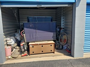 10 x 10 storage unit in Albuquerque, NM