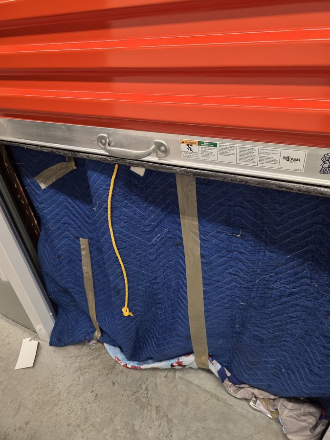 5 x 10 storage unit in Houston, TX