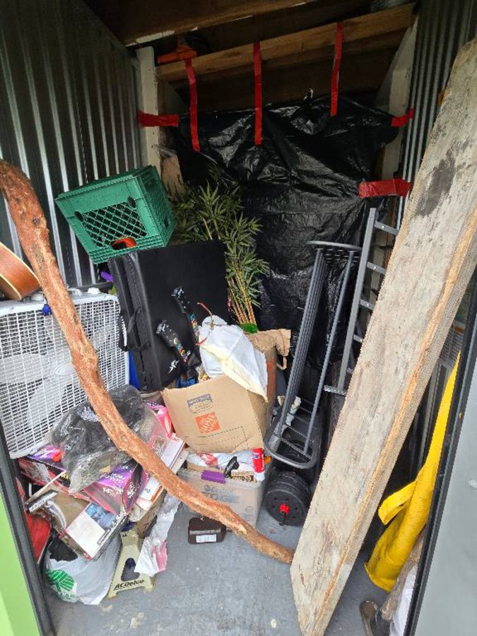 5 x 20 storage unit in Daly City, CA