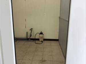 10 x 10 storage unit in Hilo, HI