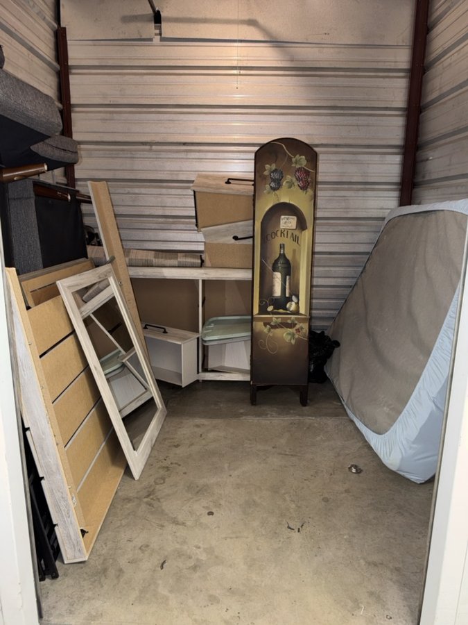 10 x 10 storage unit in Denver, CO