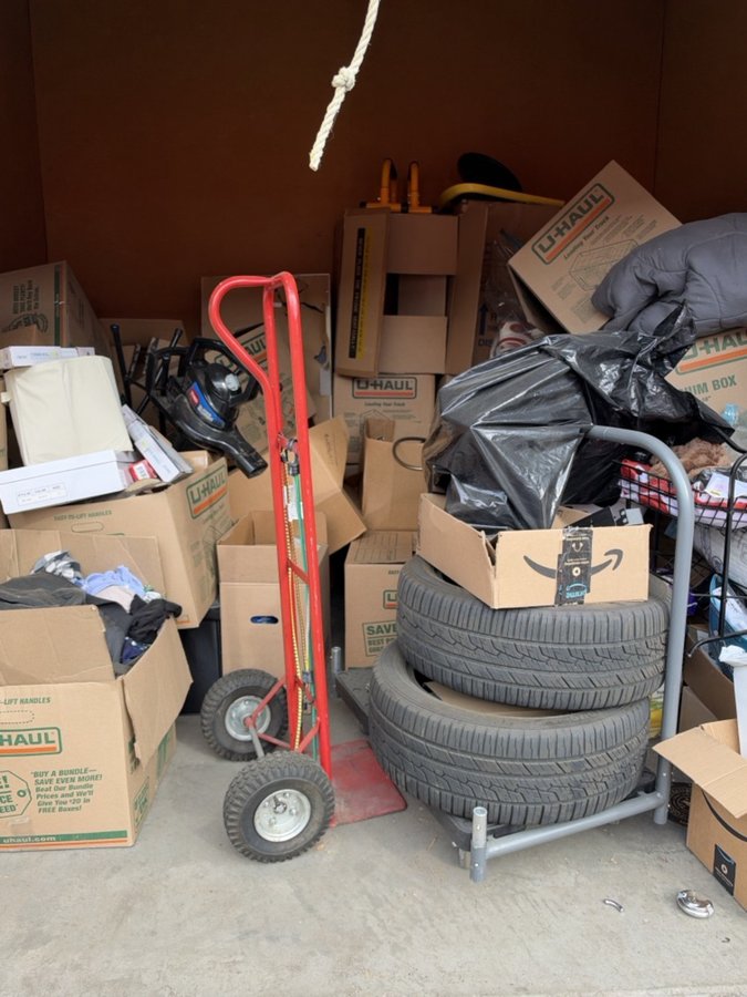 10 x 10 storage unit in Littleton, CO