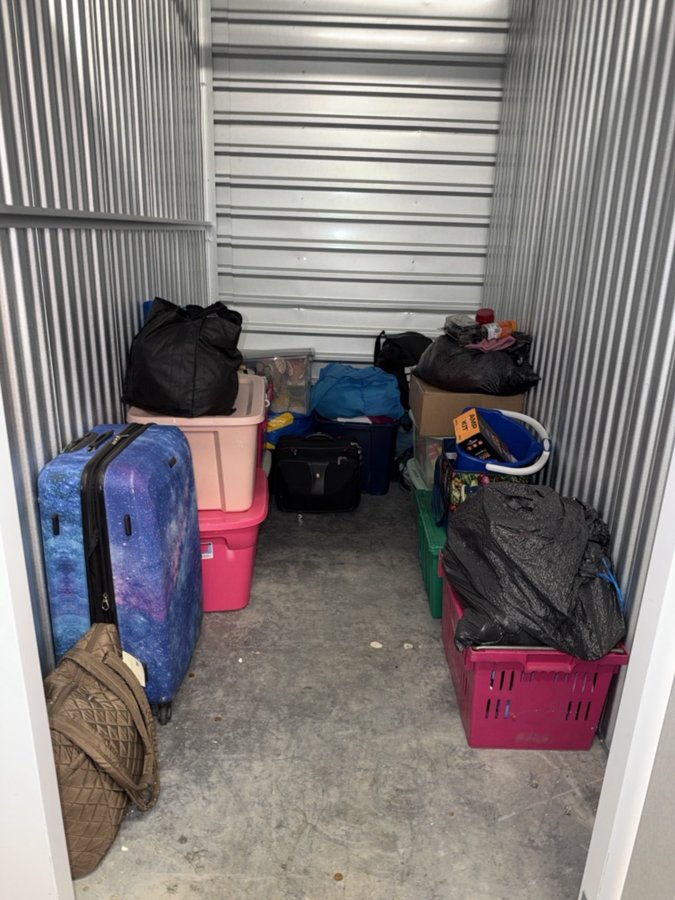 5 x 10 storage unit in Aurora, CO