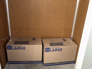 5 x 5 storage unit in Englewood, CO