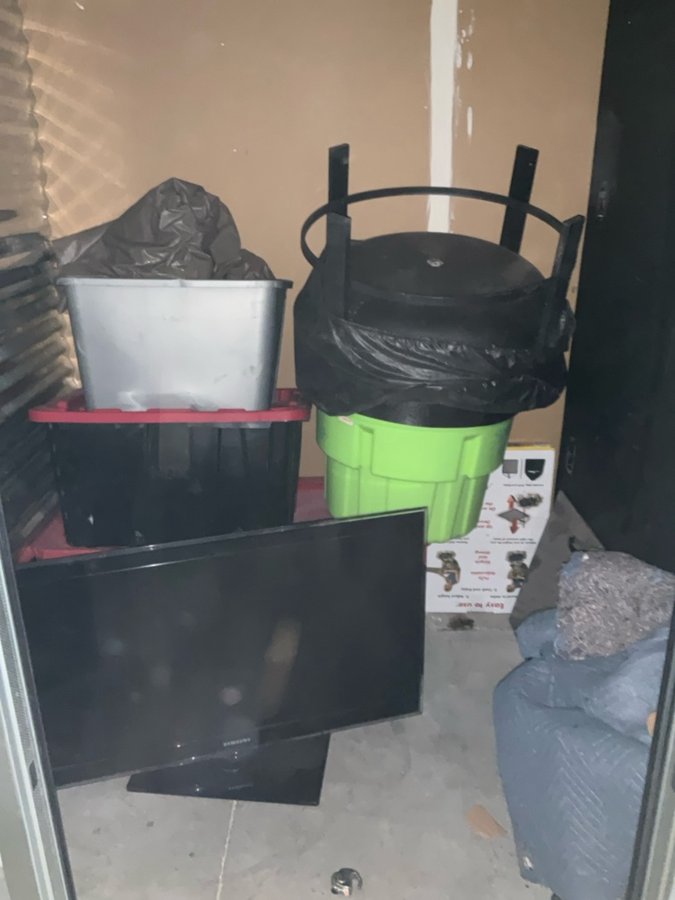 5 x 5 storage unit in Aurora, CO