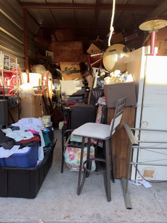 10 x 20 storage unit in Aurora, CO