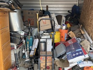 10 x 12 storage unit in Aurora, CO