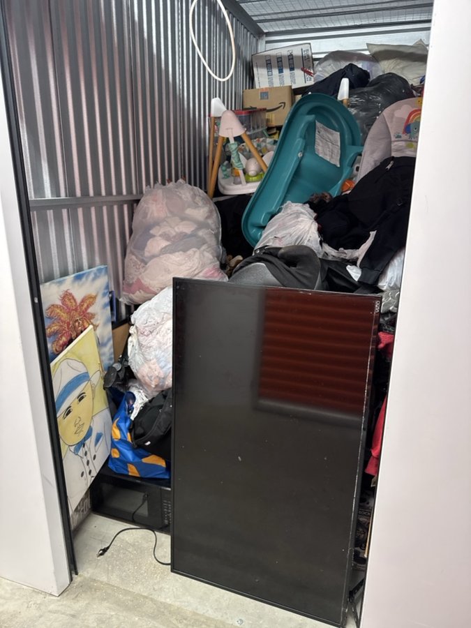 5 x 10 storage unit in Aurora, CO