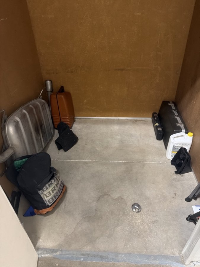 5 x 5 storage unit in Aurora, CO