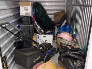 5 x 10 storage unit in Aurora, CO