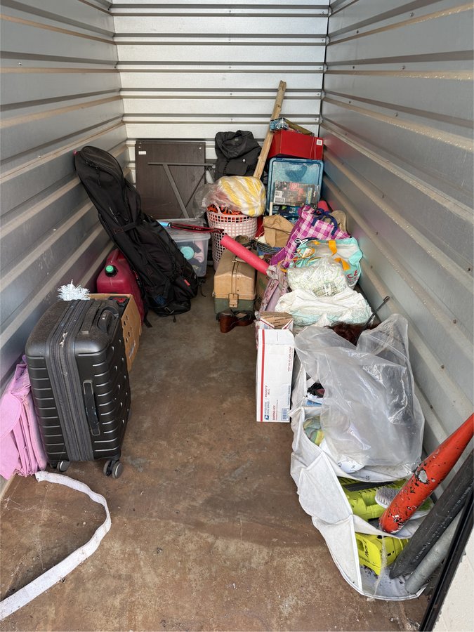 5 x 10 storage unit in Kahului, HI