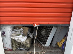 5 x 5 storage unit in Aurora, CO