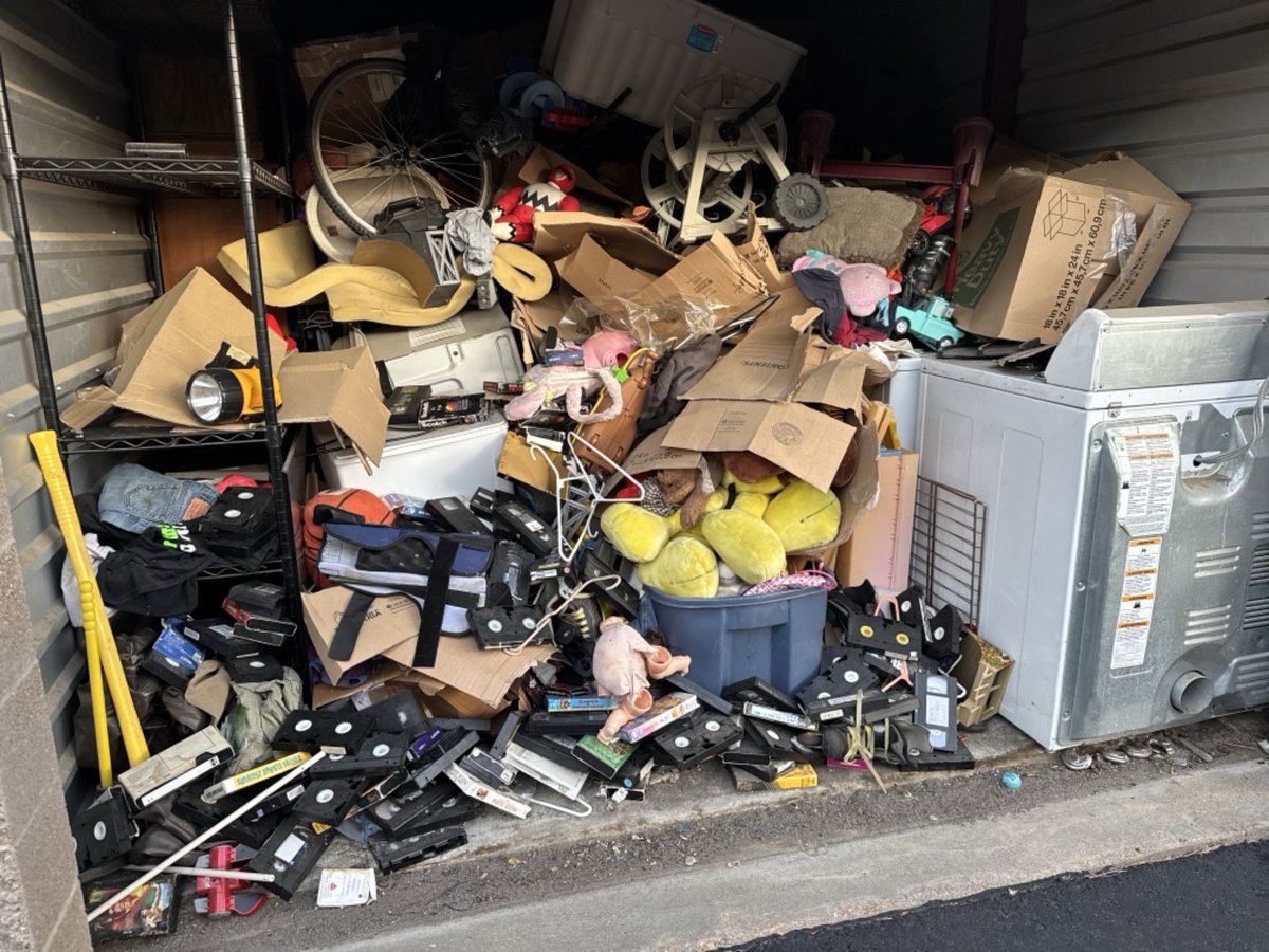 10 x 30 storage unit in Centennial, CO