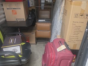 5 x 10 storage unit in Dublin, OH