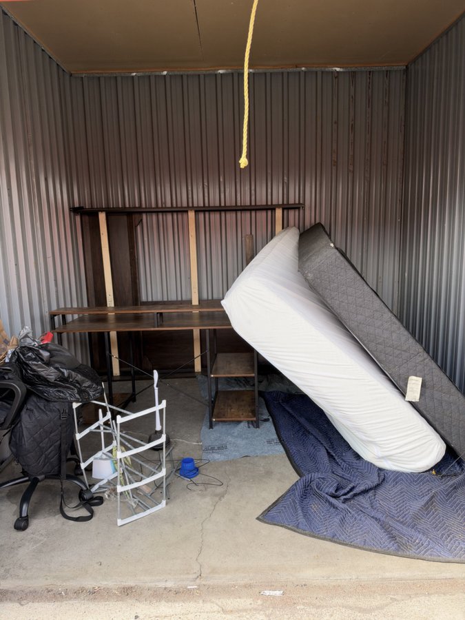 10 x 10 storage unit in Aurora, CO