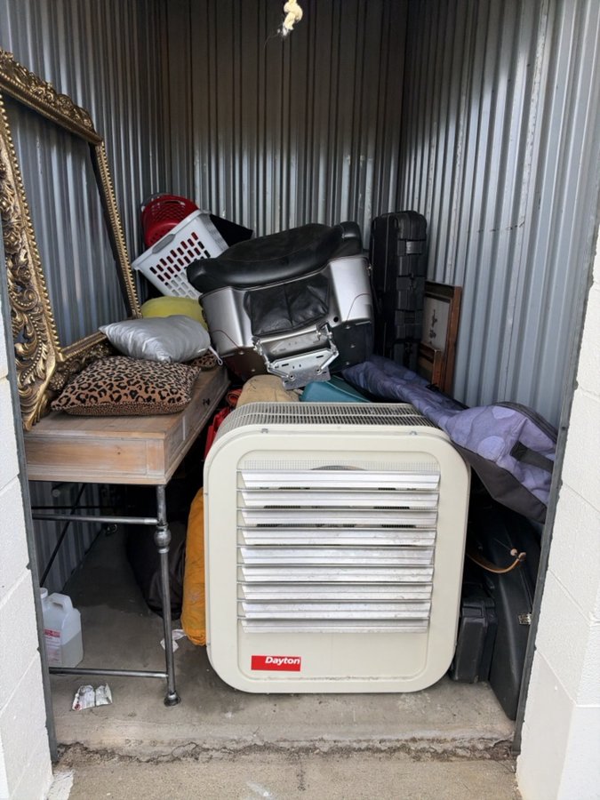 5 x 10 storage unit in Aurora, CO